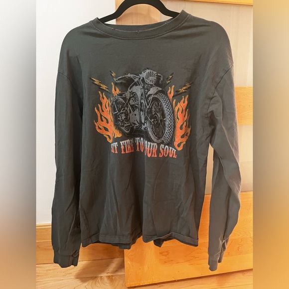 Urban outfitters size large main colour is a dark grey - Picture 1 of 4